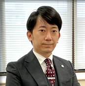 西墻　省吾